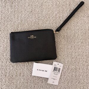 Coach Black Corner Zip Wristlet Crossgrain Leather NWT